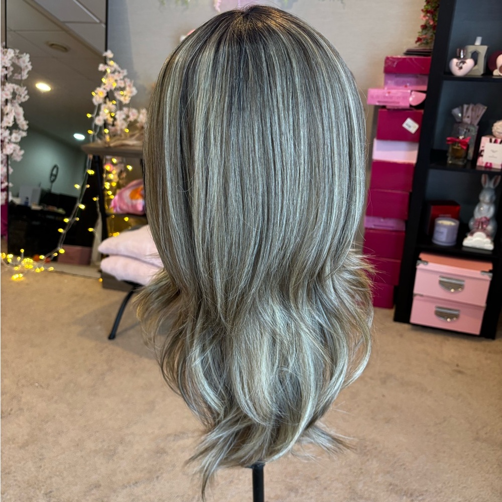 CSC- Chelsea Smith Wig - Picture 3 of 3